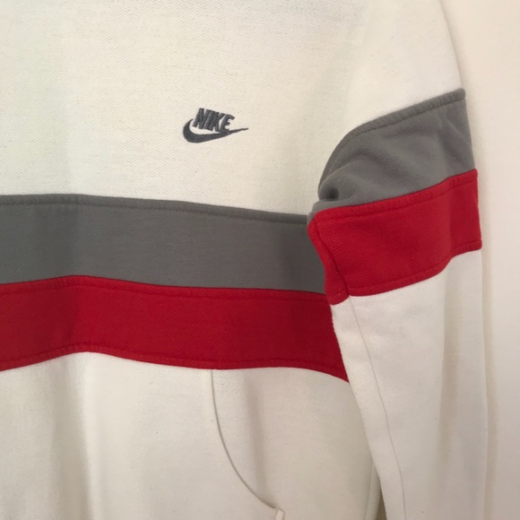*SOLD*Vintage 80s Nike crew neck sweatshirt - Picture 2 of 8